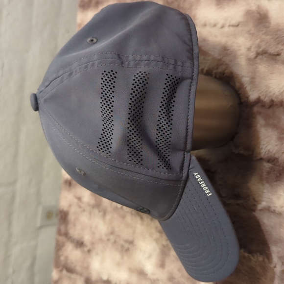 🚨3/$15 Grey Adidas Aeroready Hat - Picture 2 of 7